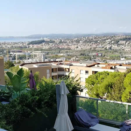 Daire Chez Gael, Vue Mer, Piscine, 3chb Nice